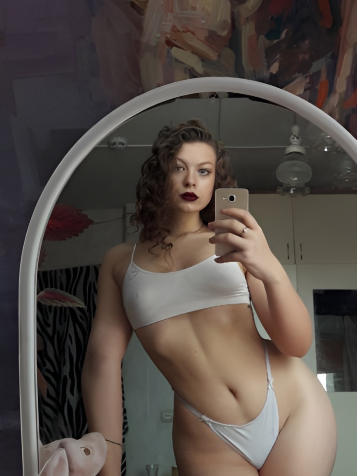 Снежана привлекальеная девушка из Чебоксар цена от 5000 руб