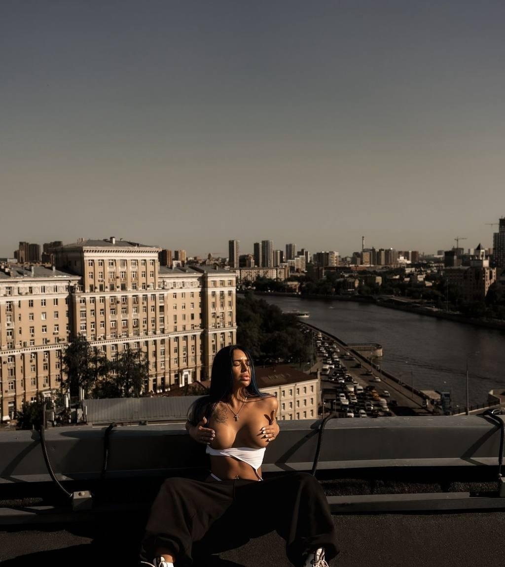 Дана привлекальеная девушка из Чебоксар цена от 5000 руб