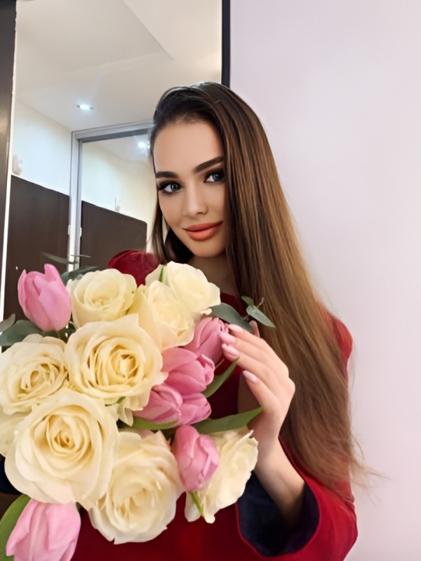 Слава привлекательная девушка из Чебоксар цена от 2500 руб