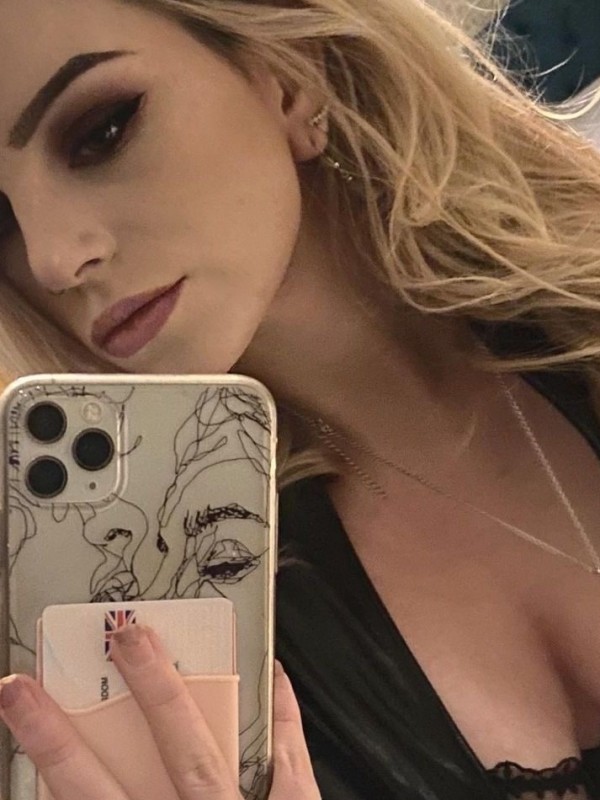 Оксана привлекательная девушка из Чебоксар цена от 3000 руб